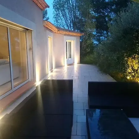 19 Chemin De La Carraire Villa
